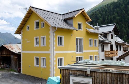 Ravaisch Apartment | Chasa Alpetta