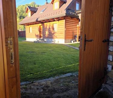 Osturna House | Chata vo dvore