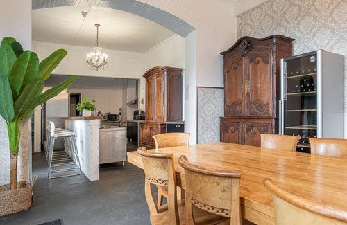 Saint-Martin-de-Commune Other | Chateau De Fremont - Twelve Bedroom Castle, Sleeps 54