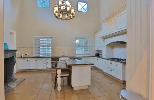Dullstroom Villa | Chateau Crystal