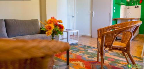 Joyeux House | Chateau de Joyeux - Gites