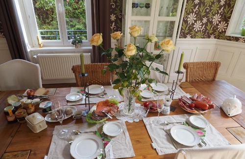 Fresse-sur-Moselle House | Chateau du Pont Jean