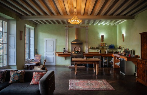 Chalabre House | Chateau in medieval Bastide - Sleeps up to 10