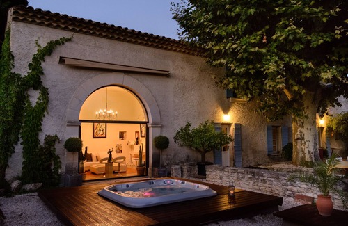 Tresques House | Chateau Juliette Provence