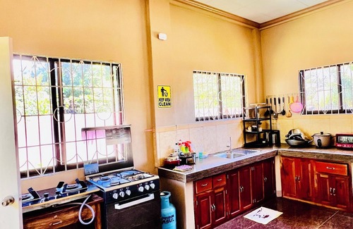 San Pedro Villa | Chateau La Princesa with lovely garden & bar "family friendly villa"