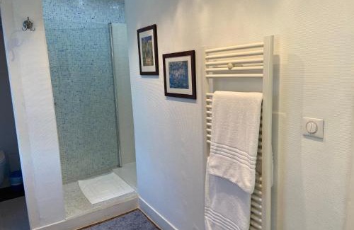 Plomb Bed & Breakfast | Chateau La Rametiere