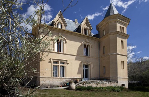 Saissac House | Chateau Le Camigne, vue Pyrenees