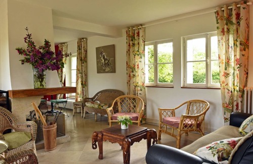 Chevrieres Bed & Breakfast | Chateau le Quesnoy
