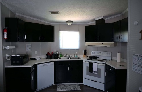 Lithia Springs House | Château Nineteen. 2 BR/2 BA house in Lithia Springs with WiFi, AC, coffee bar.