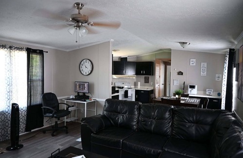 Lithia Springs House | Château Nineteen. 2 BR/2 BA house in Lithia Springs with WiFi, AC, coffee bar.