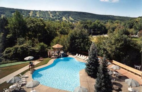 Tannersville Hotel | Chateau Resort & Conference Center
