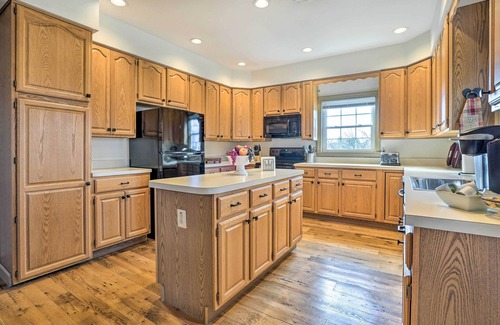 Westminster Apartment | 'Chateau Ridge' Peaceful Retreat w/Fire Pit!
