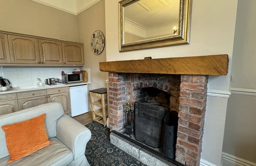 Wormhill Cottage | Chatsworth Apartment - sleeps 4 guests in 1 bedroom
