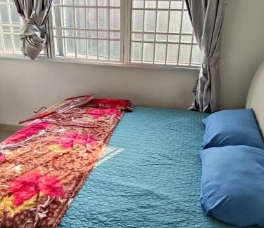 Gelugor Bed & Breakfast | cheap room near USM Georgetown