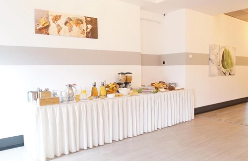 Schoeneweide Hotel | Check In Hotel
