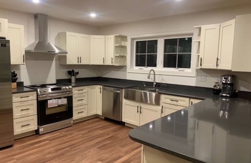 Lincoln House | Check Out Our Updated Listing Book Now! https:/www.vrbo.com/4362036?webview=ios