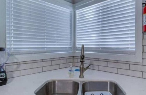 Riverside House | Cheerful 3-bedrooms centrally located in Riverside