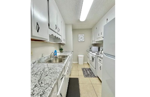Myrtle Grove House | Cheerful 3bd/2ba near Navy Base