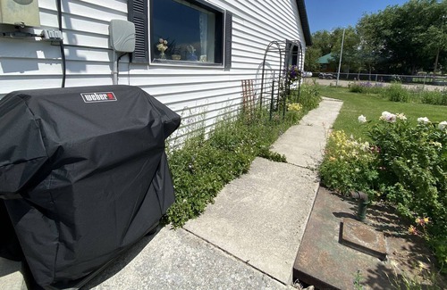 Melrose House | Cheerful Home With Fenced in Yard, Parking, and a View!