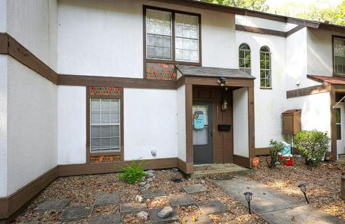 Hot Springs Village Apartment | Cheerful Hot Springs Village Condo