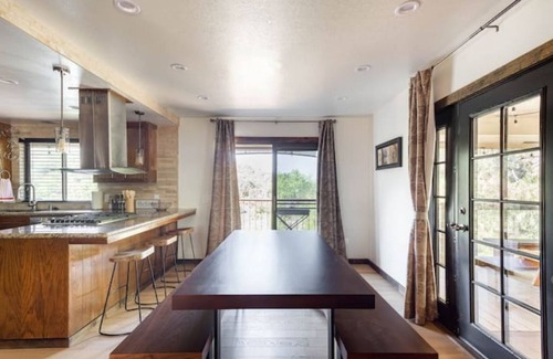 Three Rivers House | CHEERFUL HOUSE WITH RIVER AND MOUNTAIN VIEWS! NEW