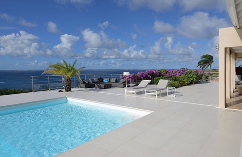 Grand Case Villa | Chef included by Fantasia Villas: Villa Dreamin Blue