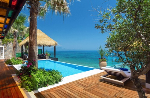 Tragaki Villa | Chef included by Fantasia Villas: The Imperial Spa Villa