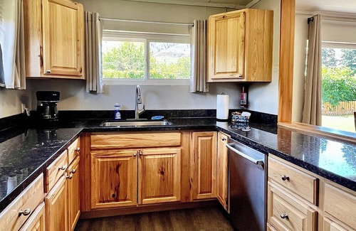 Chelan House | Chelan Charm: Spacious Downtown Home, Hot Tub, Parkside, Pet-Friendly