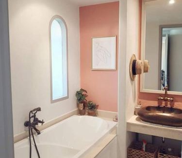 Khao Tao Apartment | Chelona Beachfront Huahin