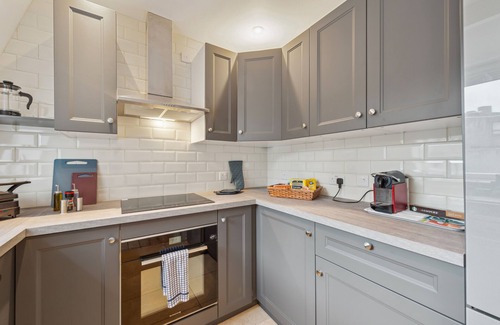 Chelsea Riverside Apartment | Chelsea Superior Apartment - 10 Minutes from Stadium