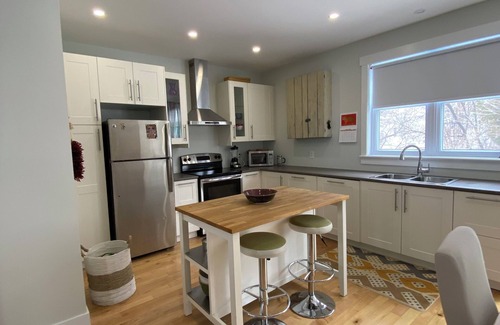 Chelsea House | Chelsea Village Home Pet Friendly.