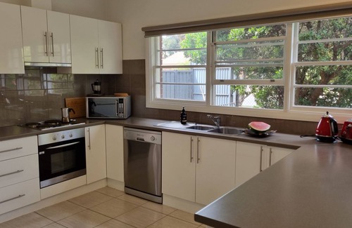 Mansfield House | Chenery Retreat right in the heart of Mansfield, Victoria.