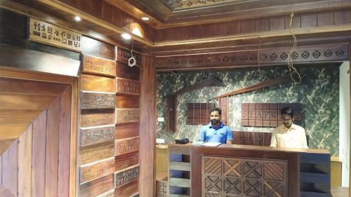 Kuzhuppilly Hotel | Cherai Beach View Heritage