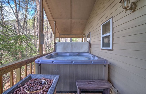 Sautee Nacoochee Cottage | Cherokee Ridge 5 - 3rd Night Free! See Details Below.