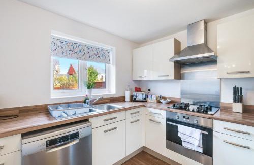 Emersons Green House | Cherry Banks 5 Bedroom and 3 Bathroom House