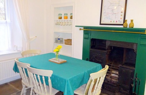 Youlgreave House | Cherry Cottage, Youlgrave Nr Bakewell