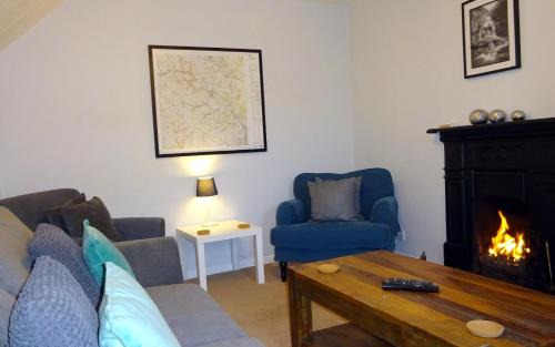 Youlgreave House | Cherry Cottage, Youlgrave Nr Bakewell