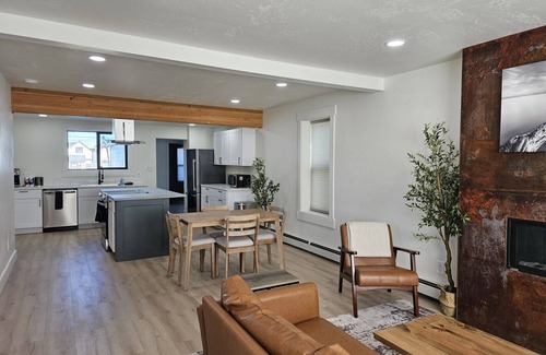 Anaconda House | Cherry St Charmer – Fully Renovated & Furnished!