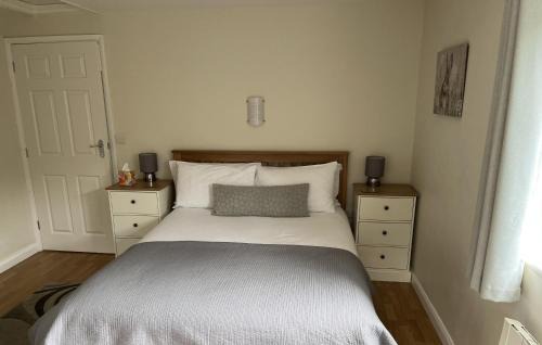 Chipping Norton House | Cherry Tree Cottage in idyllic Cotswold village