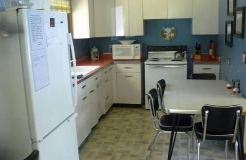 Oxford Cottage | Chesapeake on Parker Lake