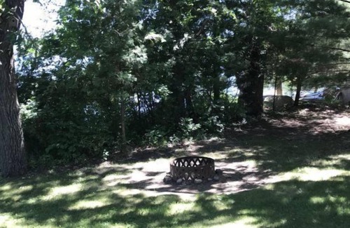 Oxford Cottage | Chesapeake on Parker Lake