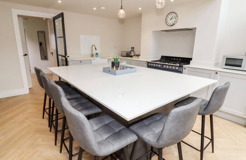 Buxton Cottage | Cheshire View