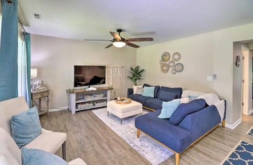 Tolchester Beach House | Chestertown Family Hideaway with Kayaks and Deck!