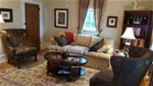 Downtown House | Chestnut Cottage LLC