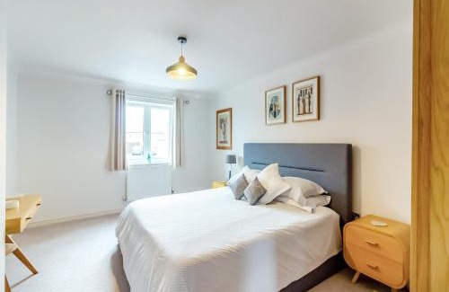 Bridgend House | Chestnut House