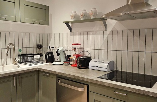 Messas Bed & Breakfast | Cheverny Room: Guesthouse with heated pool & breakfast included