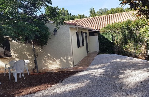 Cap d'Agde Villa | Chez Alain Cap d'Agde Villa Côté MerT3 400mmer available from Saturday 16 August