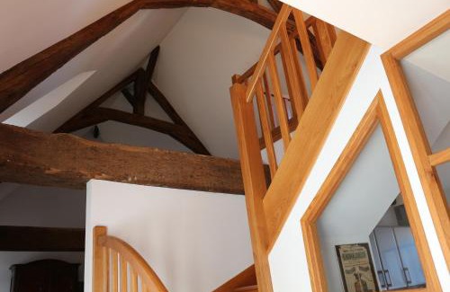 Souvigny House | Chez Célestine