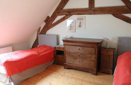 Souvigny House | Chez Célestine