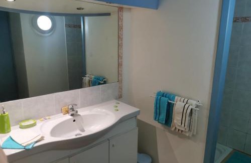 Sainte-Anne Apartment | Chez Chrys